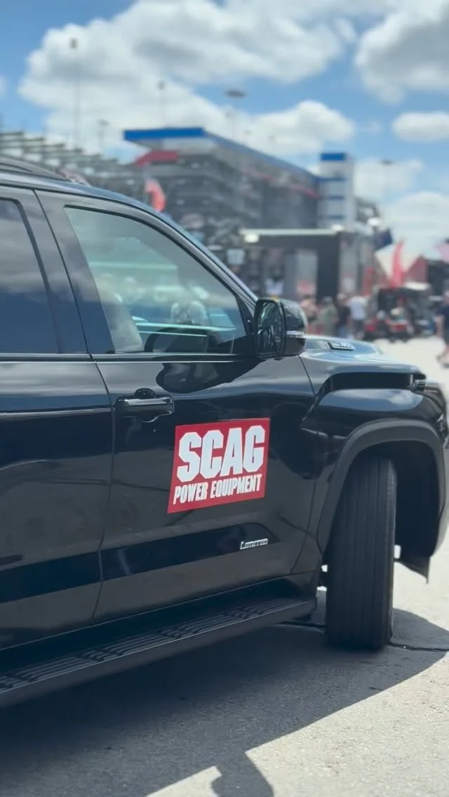 To the lanes! 😎🔥

@scagracing | @scagmowers | @nhra | @impactbymcs | @mactools38 | @mobil1racing | @mobil1 | @fasttz1 

#NHRA #TopFuel #Dragster #DragRacing #Motorsport