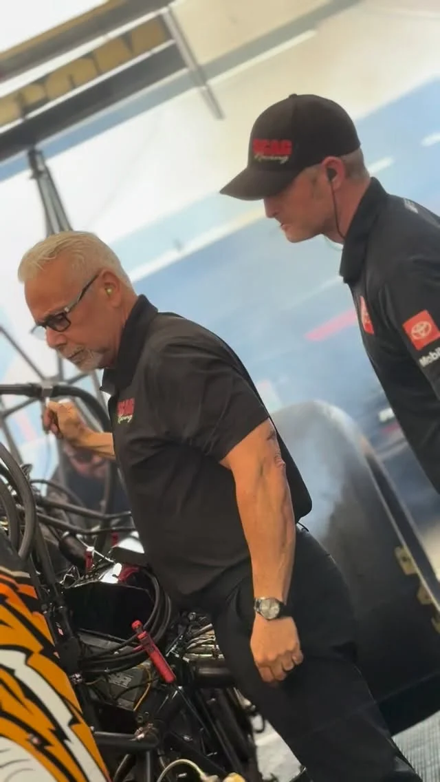 Built for this.

@scagracing | @scagmowers | @nhra | @impactbymcs | @mactools38 | @mobil1racing | @mobil1 | @fasttz1 

#NHRA #TopFuel #Dragster #Nitro