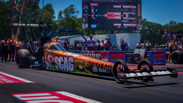 Hard work beats talent when talent doesn’t work hard. 🙌💯

@scagracing | @scagmowers | @nhra | @impactbymcs | @mactools38 | @mobil1racing | @mobil1 | @fasttz1 

#NHRA #TopFuel #Dragster #Nitro #Racing