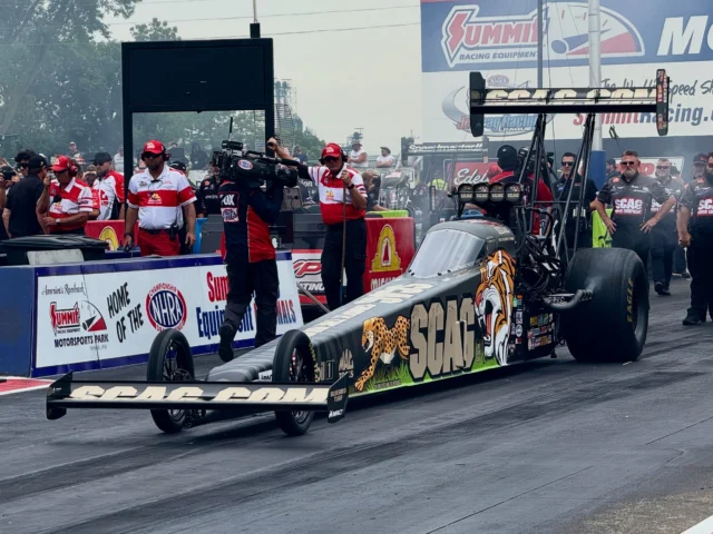 ⏰✌🏻GO! #NorwalkNats 

@scagracing | @scagmowers | @nhra | @impactbymcs | @mactools38 | @mobil1racing | @mobil1 | @fasttz1 

#NHRA #TopFuel #Dragster #SimplyTheBrave
