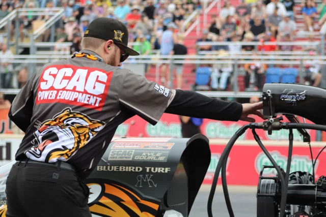 Everyone plays a part. 

@scagracing | @scagmowers | @nhra | @impactbymcs | @mactools38 | @mobil1racing | @mobil1 | @fasttz1 

#DragRacing #NHRA #TopFuel #Dragster #Fast