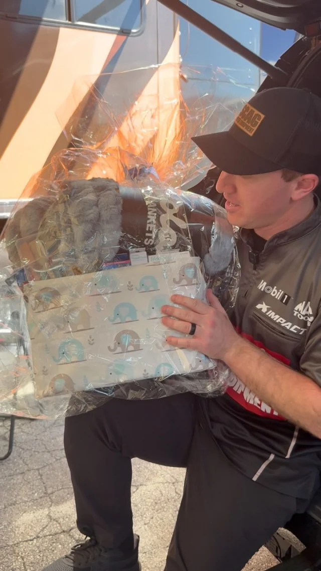 Want to say a special thank you to @leah.pruett and @tsrsmoke for the amazing baby gift for Oliver! We are super grateful for all of the support and love!