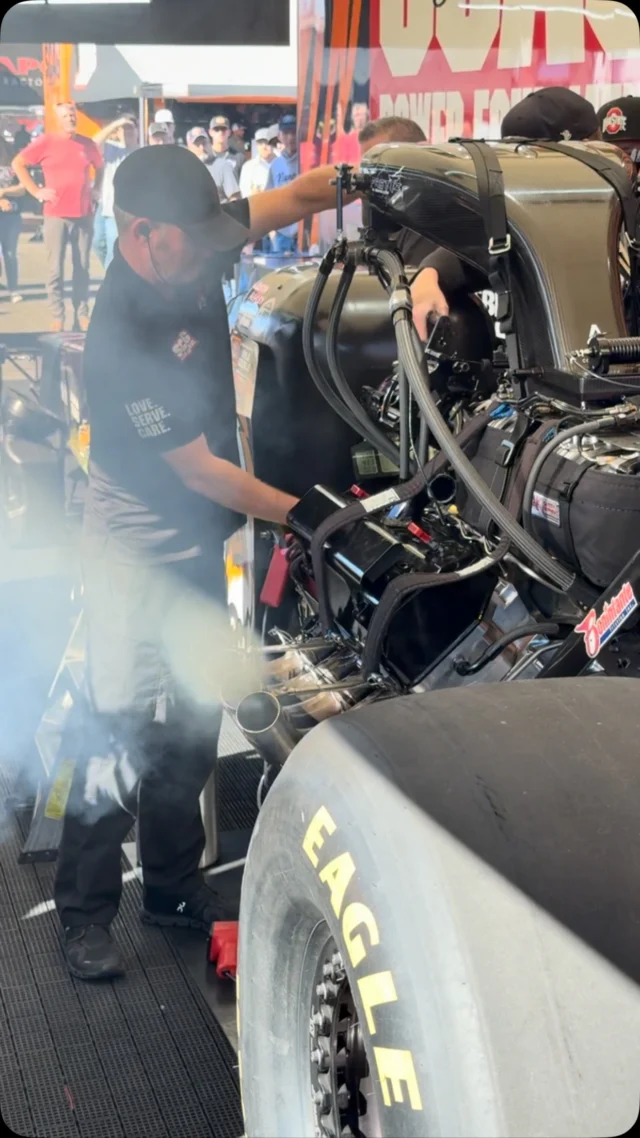 Bringing the 🔥HEAT🔥

@scagracing | @scagmowers | @nhra | @impactbymcs | @mactools38 | @mobil1racing | @mobil1 | @fasttz1 

#DragRacing #NHRA #TopFuel #Dragster #BreastCancerAwareness